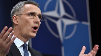 Столтенберг: помощь Киеву истощила запасы вооружений НАТО и ЕС
